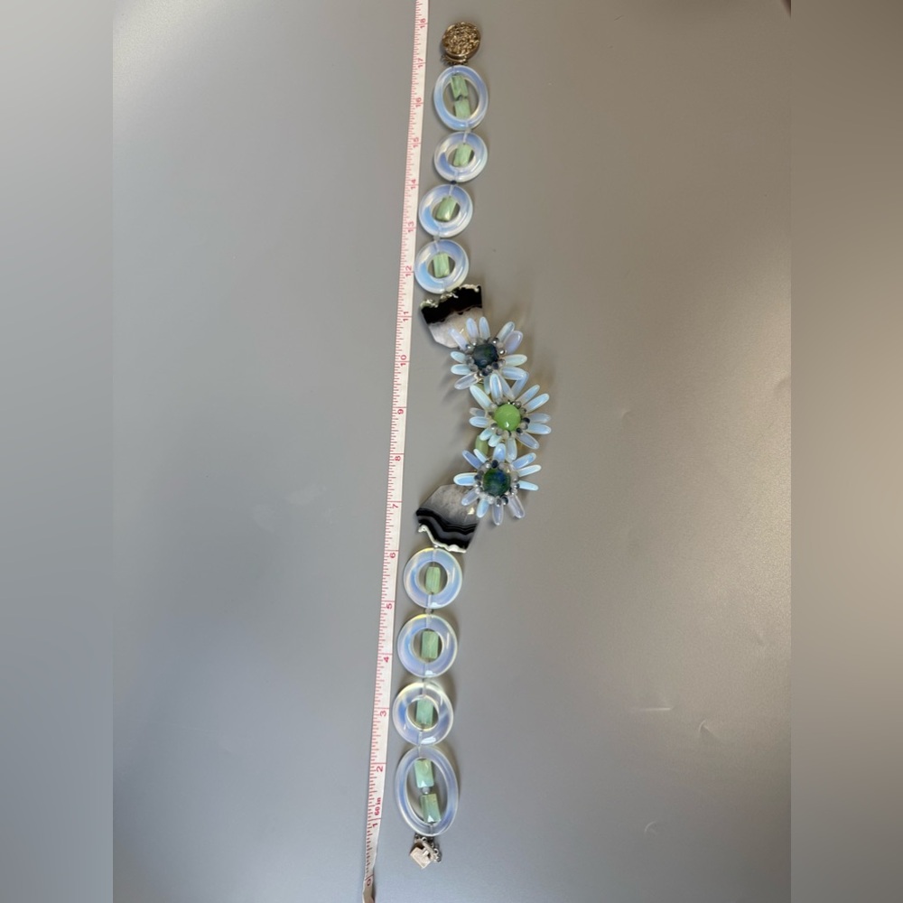 Blue moonstone flower necklace - Picture 9 of 9